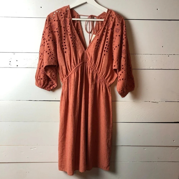 NWT Terracotta Love Stitch Eyelet Dolman Sleeve Dress Size Small - Picture 2 of 6